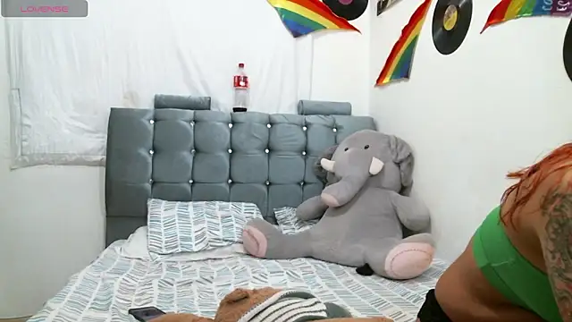 pamelaykamila online show from 11/14/25, 05:28