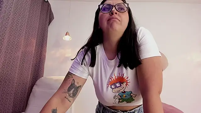 Vioolletta online show from 10/24/25, 08:27