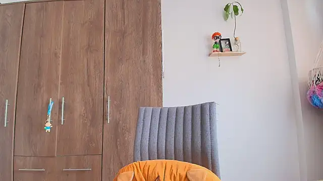 Vioolletta online show from 04/07/26, 04:40