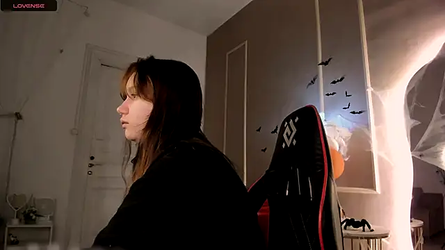 Alisia Mars online show from 10/24/25, 05:26