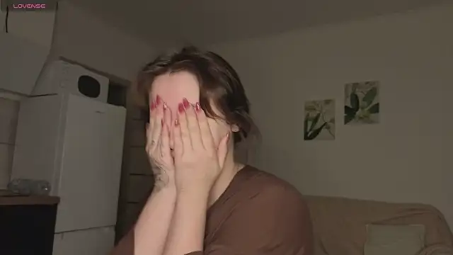 Alisia Mars online show from 10/25/25, 04:42