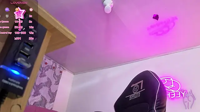 Laylafoxy tay online show from 02/10/26, 03:10