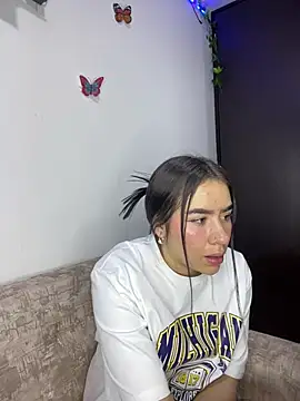 Im Valen Cute online show from 12/27/24, 01:32