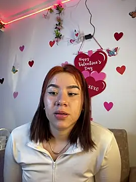 Im Valen Cute online show from 02/08/25, 12:28
