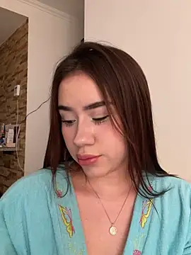 Im Valen Cute online show from 10/01/25, 08:15