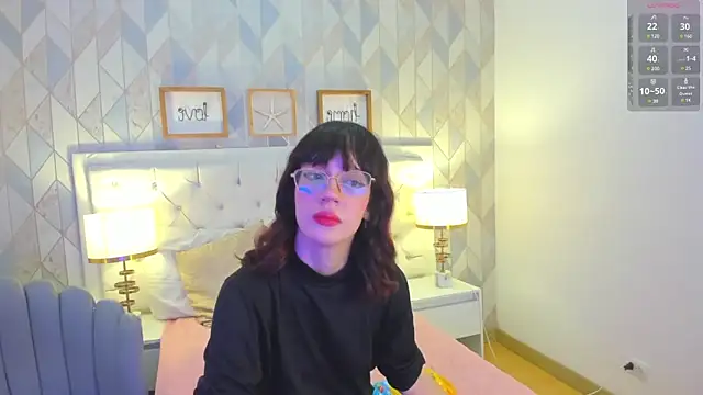 Snapshot of Nastya_Fantasy chatting on 01/28/25, 07:32 Nastya Fantasy online show from 01/28/25, 07:32