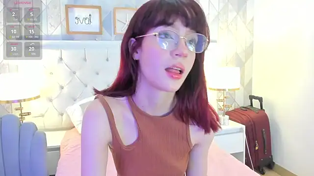 Snapshot of Nastya_Fantasy chatting on 02/17/25, 07:31 Nastya Fantasy online show from 02/17/25, 07:31