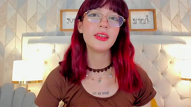 Snapshot of Nastya_Fantasy chatting on 03/18/25, 07:20 Nastya Fantasy online show from 03/18/25, 07:20