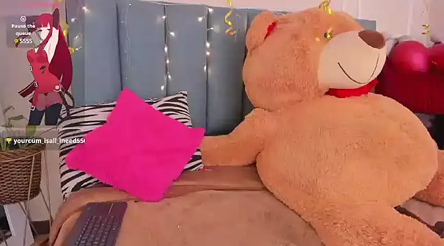 Amber  Sanchez online show from 12/13/24, 06:31