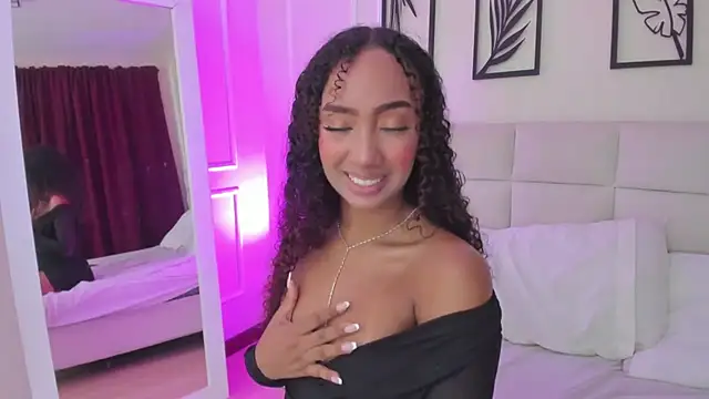 Amber  Sanchez online show from 01/21/25, 06:22