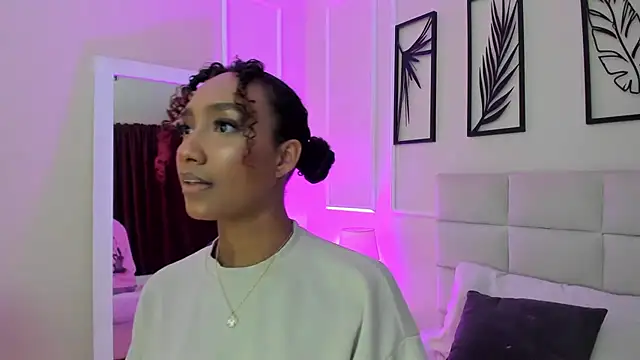 Amber  Sanchez online show from 03/07/25, 01:42
