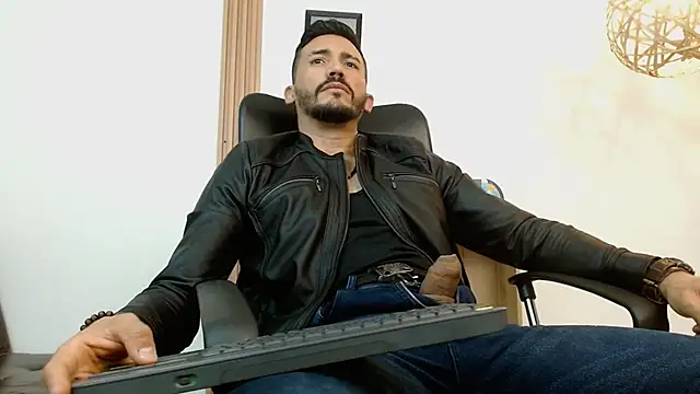 Reiko 85  online show from 02/15/25, 10:31