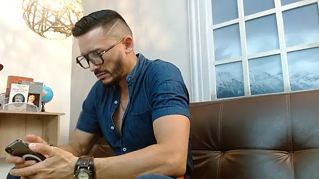 Reiko 85  online show from 03/08/25, 07:42