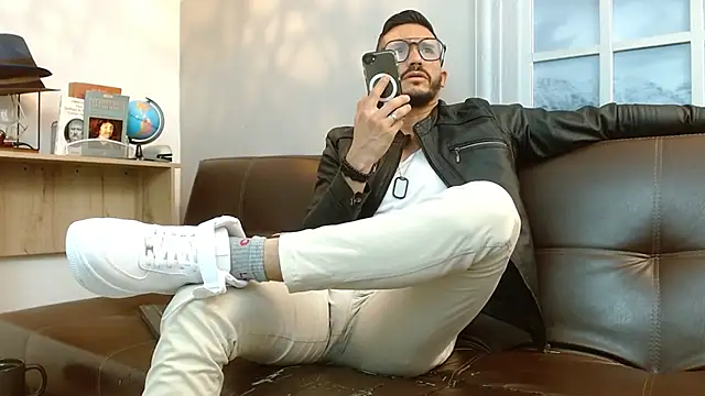 Reiko 85  online show from 03/17/25, 10:17