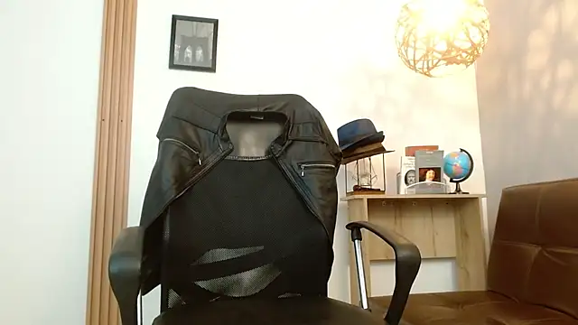 Reiko 85  online show from 03/22/25, 10:48