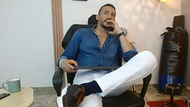 Reiko 85  online show from 09/13/25, 07:46