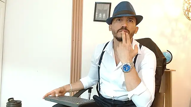 Reiko 85  online show from 09/17/25, 02:52