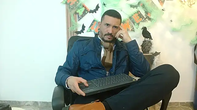 Reiko 85  online show from 10/18/25, 07:47