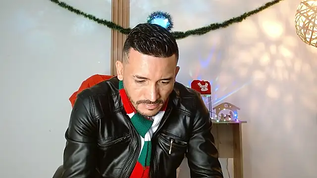 Reiko 85  online show from 12/02/25, 03:18