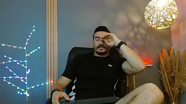 Reiko 85  online show from 02/08/26, 03:04