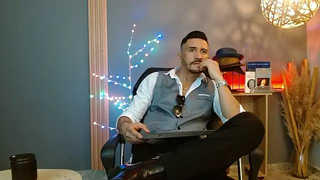 Reiko 85  online show from 03/07/26, 07:33