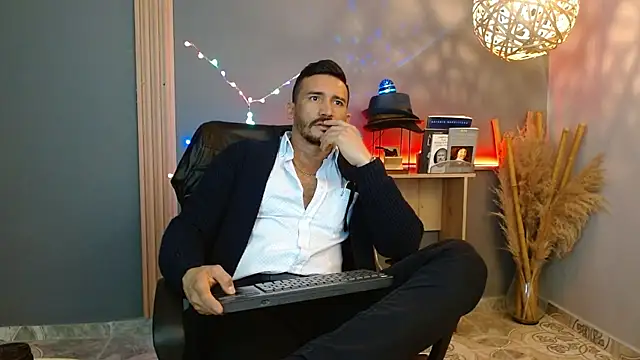 Reiko 85  online show from 03/30/26, 06:42