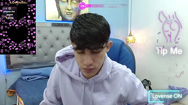 Snapshot of Dyla_n18 chatting on 03/17/25, 12:30 Dyla n18 online show from 03/17/25, 12:30