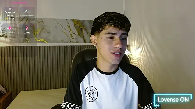 Dyla n18 online show from 10/28/25, 09:28