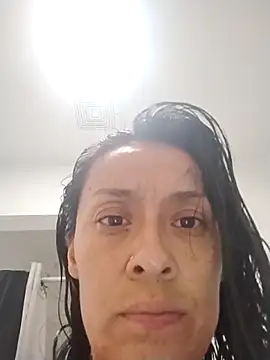 Snapshot of lovlypussy55 chatting on 10/21/25, 07:58 lovlypussy55 online show from 10/21/25, 07:58