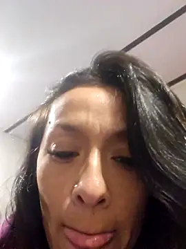 Snapshot of lovlypussy55 chatting on 11/05/25, 09:09 lovlypussy55 online show from 11/05/25, 09:09