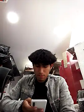 alexander32r online show from 09/24/25, 04:54