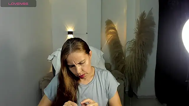 Milf karlye online show from 02/14/26, 03:03