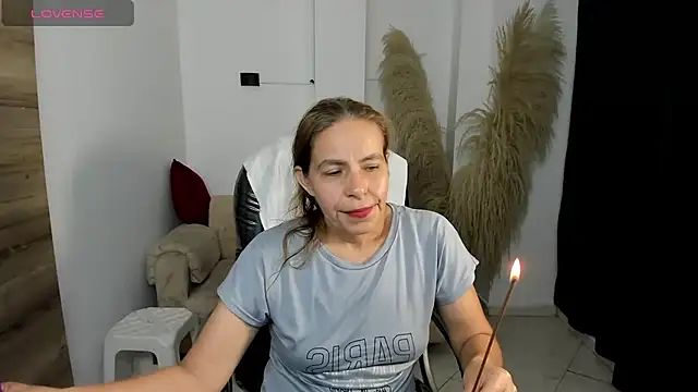 Milf karlye online show from 03/04/26, 01:55