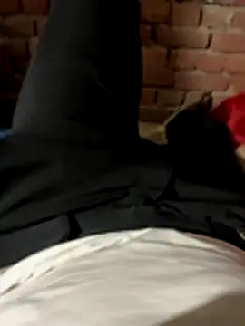 deshi boybig online show from 10/31/25, 03:57