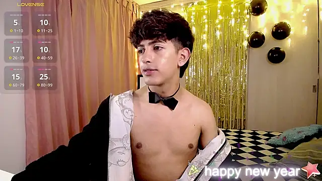 Snapshot of teobowny_ chatting on 01/01/25, 12:00 teobowny online show from 01/01/25, 12:00