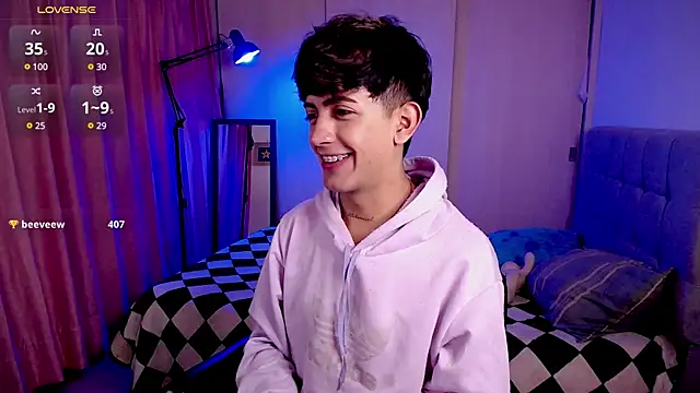 Snapshot of teobowny_ chatting on 01/21/25, 04:27 teobowny online show from 01/21/25, 04:27