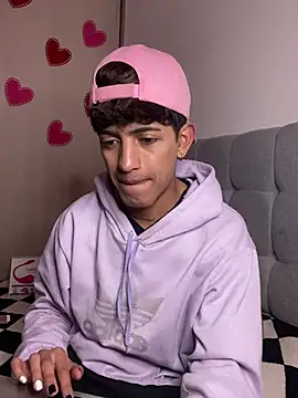 Snapshot of teobowny_ chatting on 02/05/25, 04:58 teobowny online show from 02/05/25, 04:58