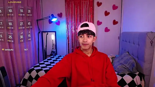 Snapshot of teobowny_ chatting on 02/15/25, 07:28 teobowny online show from 02/15/25, 07:28