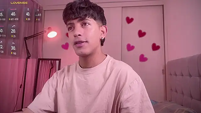 Snapshot of teobowny_ chatting on 03/20/25, 02:53 teobowny online show from 03/20/25, 02:53