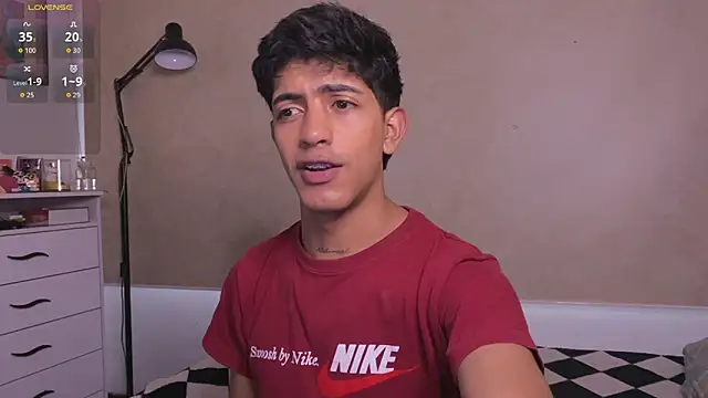 Snapshot of teobowny_ chatting on 11/15/25, 09:21 teobowny online show from 11/15/25, 09:21