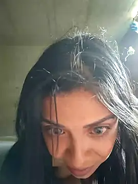 Vanessagirld online show from 12/23/24, 06:58