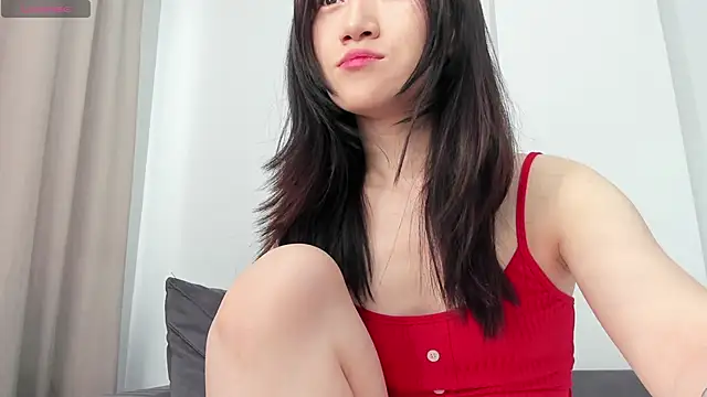 Snapshot of aenie chatting on 02/21/25, 04:40 aenie online show from 02/21/25, 04:40