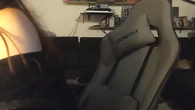 complicata mente online show from 02/02/25, 07:09