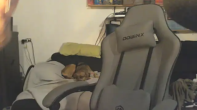 complicata mente online show from 03/23/25, 03:21