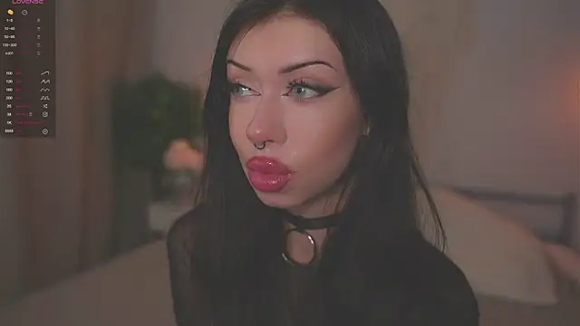 Snapshot of Devilsss_toy chatting on 09/10/25, 03:45 Devilsss toy online show from 09/10/25, 03:45
