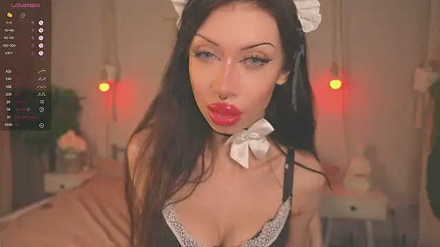Snapshot of Devilsss_toy chatting on 09/24/25, 03:59 Devilsss toy online show from 09/24/25, 03:59