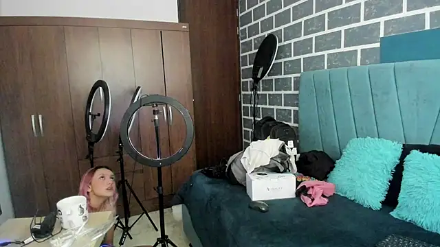 Alterego1   online show from 09/23/25, 12:19