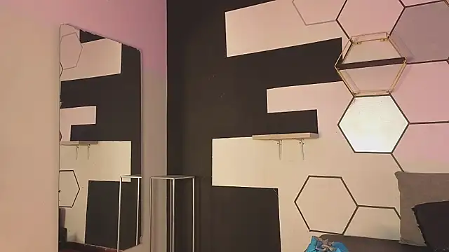 haileycat online show from 01/26/25, 02:03