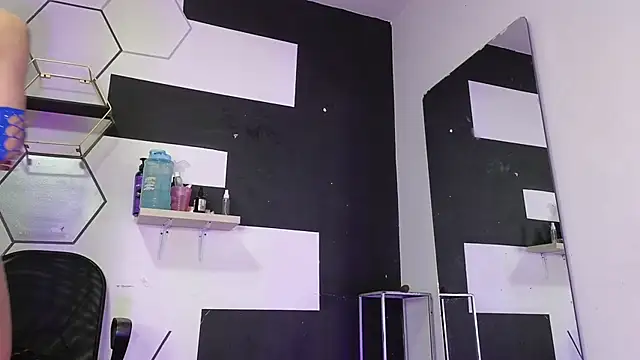 haileycat online show from 10/10/25, 01:04