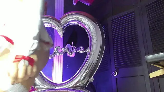 haileycat online show from 02/14/26, 03:03